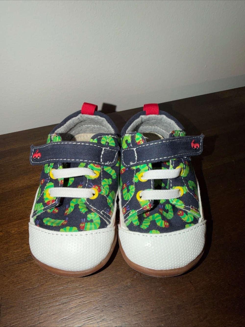 See Kai Run Toddler Shoes Sz 6 Stevie The Very Hungry Caterpillar Eric Carle EUC